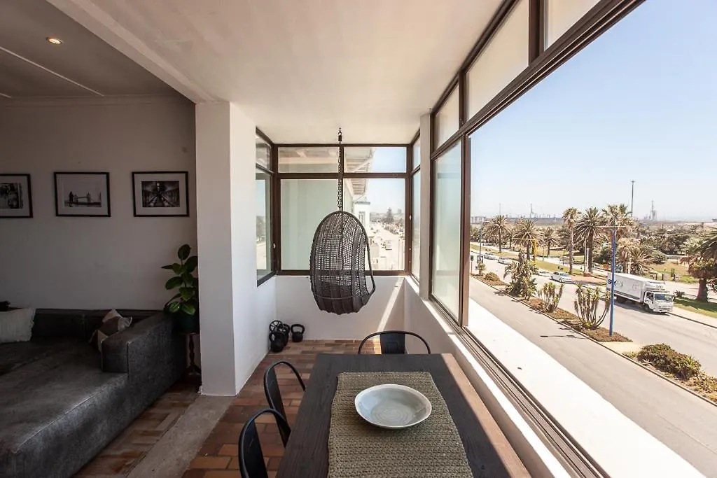 Cremorne On Beach Road Apartment Port Elizabeth