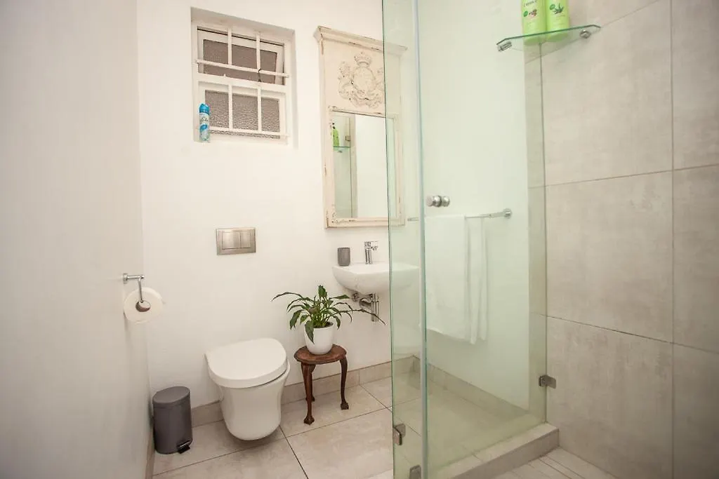Cremorne On Beach Road Apartment Port Elizabeth